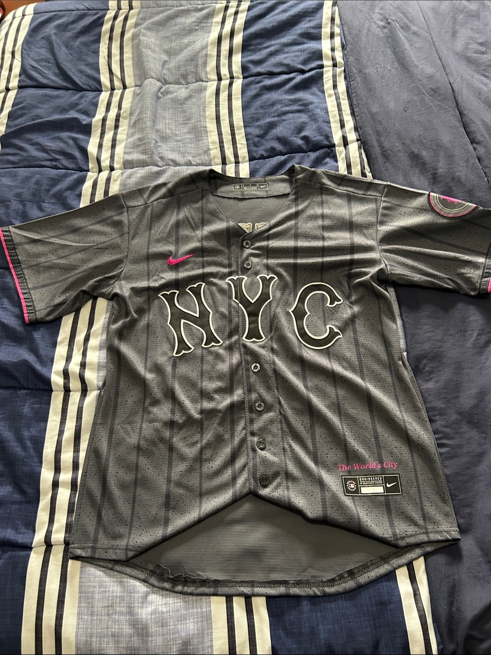 Robert Jr. City Connect Mets Jersey - Picture 2 of 5